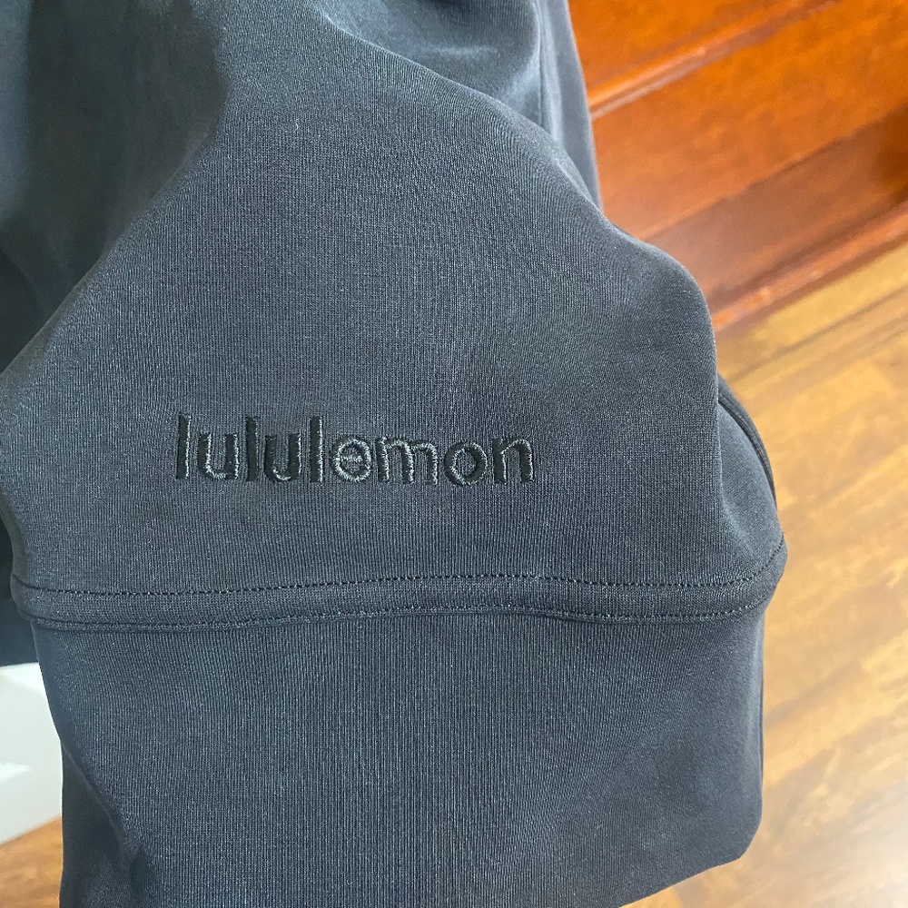 Lululemon Crewneck Cropped Sweater